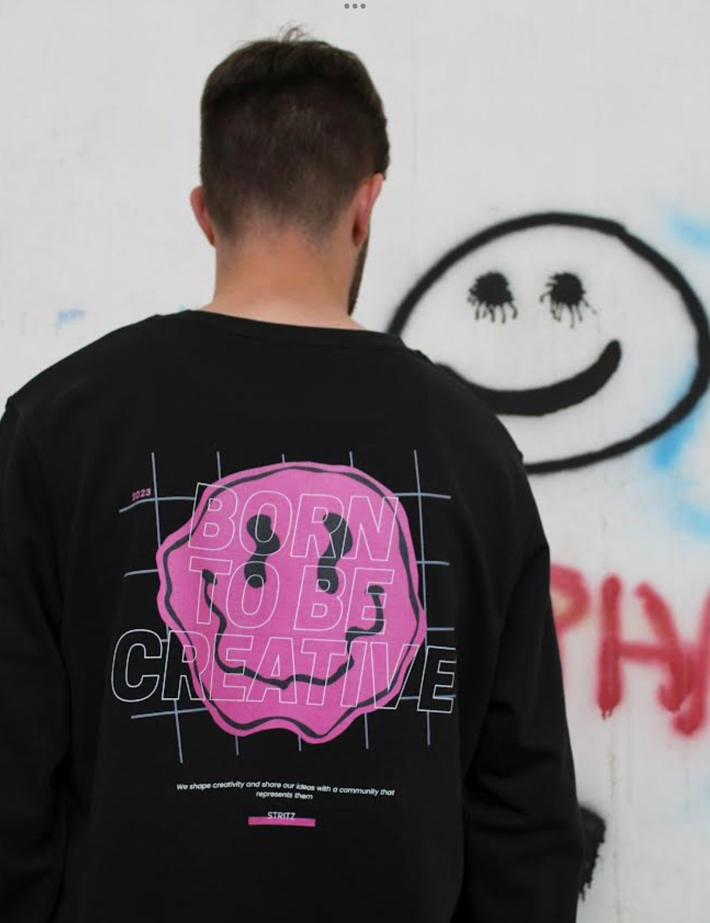 SMILE CREWNECK